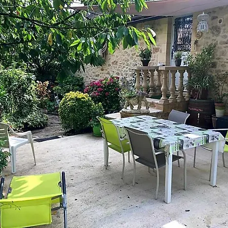 Les Jardins De Jacinthe Апартаменты *